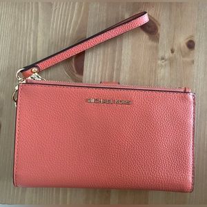 Michael Kors Adele Leather Smartphone Wallet in Coral